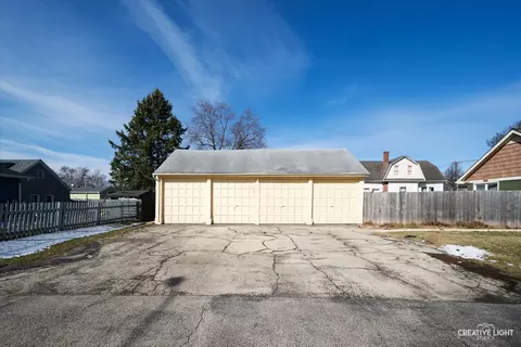 1280 Victor Ave, Elgin, IL 60120 photo 21