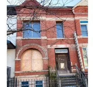 2713 W Warren Blvd, Chicago, IL 60612