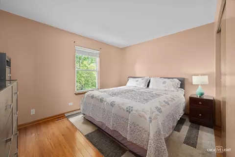 Bedroom - 809 Eagle Dr, Aurora, IL 60506 photo 4 of 7