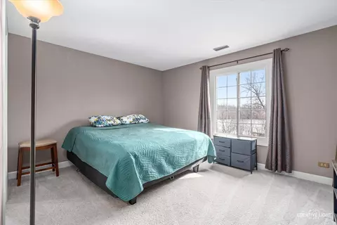 1778 Gloucester Ct #B, Wheaton, IL 60189 photo 12