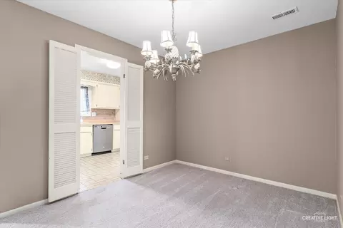 1778 Gloucester Ct #B, Wheaton, IL 60189 photo 5