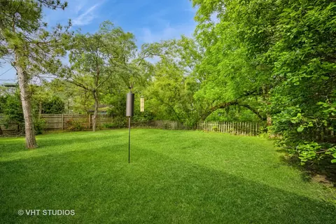 Exterior - 1731 Maple Ave, Northbrook, IL 60062 photo 1 of 2