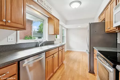707 Cadillac Dr, Wheaton, IL 60187 photo 11