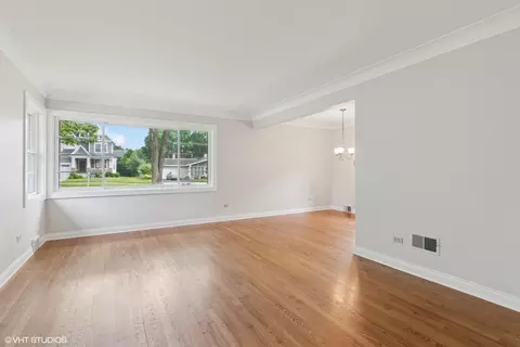 707 Cadillac Dr, Wheaton, IL 60187 photo 6