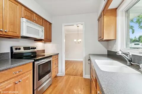707 Cadillac Dr, Wheaton, IL 60187 photo 12