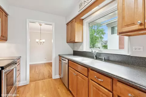 707 Cadillac Dr, Wheaton, IL 60187 photo 13