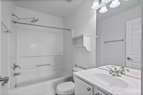 2503 Emily Ln, Elgin, IL 60124 photo 16