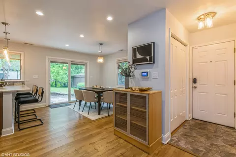 Entry Way - 730 Brown Ave, Evanston, IL 60202 photo 1 of 1