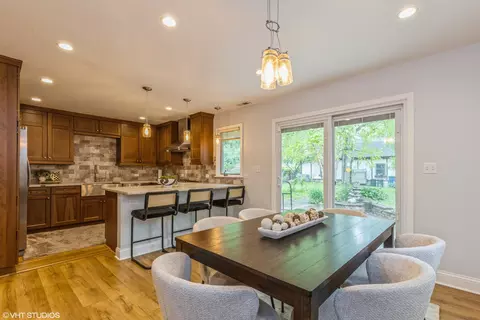 Dining - 730 Brown Ave, Evanston, IL 60202 photo 1 of 1