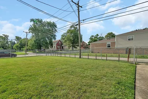 Exterior - 14700 Cooper Ave, Harvey, IL 60426 photo 6 of 7