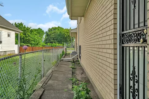Exterior - 14700 Cooper Ave, Harvey, IL 60426 photo 7 of 7