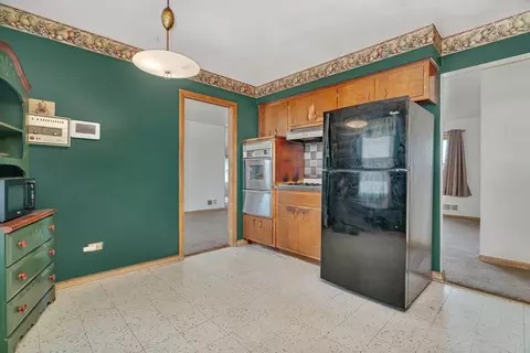 Kitchen - 14700 Cooper Ave, Harvey, IL 60426 photo 3 of 3