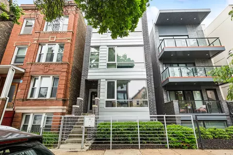 879 N Marshfield Ave #1, Chicago, IL 60622