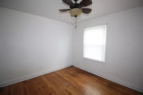 Bedroom - 10945 S Artesian Ave, Chicago, IL 60655 photo 2 of 2