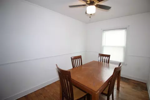 Dining - 10945 S Artesian Ave, Chicago, IL 60655 photo 1 of 1