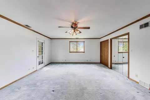 10117 Potter Rd, Des Plaines, IL 60016 photo 15
