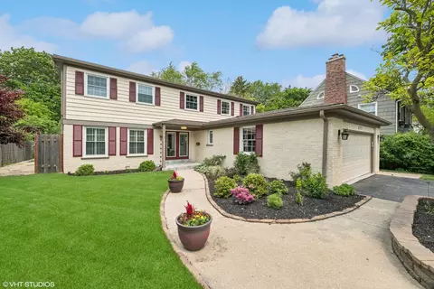 575 County Line Rd, Highland Park, IL 60035