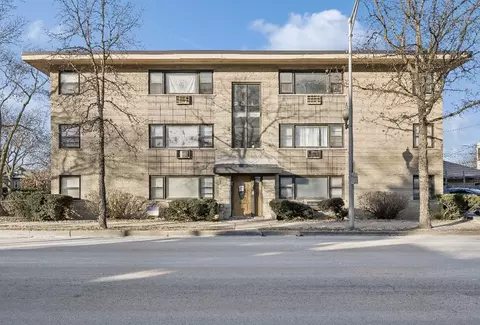 2 Le Moyne Pkwy #3N, Oak Park, IL 60302