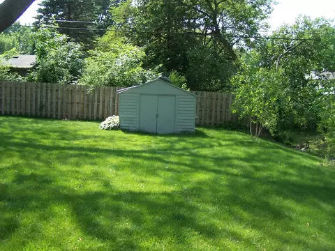 Exterior - 1711 Beach Rd, Mchenry, IL 60050 photo 2 of 3