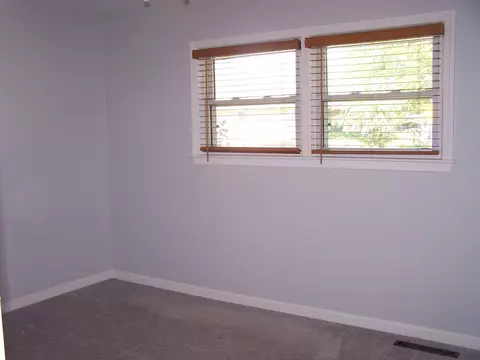 Bedroom - 1711 Beach Rd, Mchenry, IL 60050 photo 2 of 3