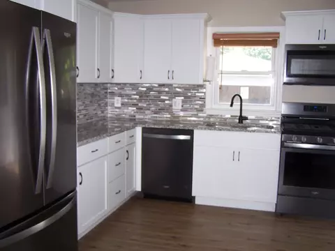 Kitchen - 1711 Beach Rd, Mchenry, IL 60050 photo 1 of 3