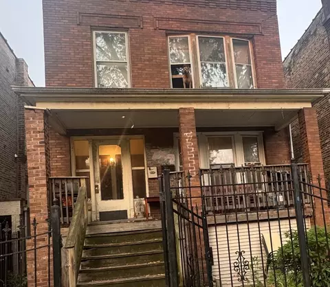 7337 N Honore St, Chicago, IL 60626
