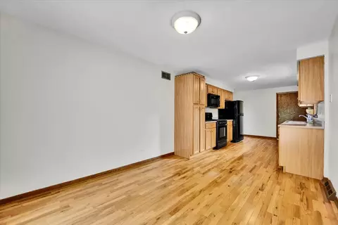Other - 901 E Ardyce Ln, Mount Prospect, IL 60056 photo 1 of 23