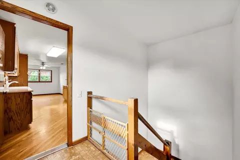 Entry Way - 901 E Ardyce Ln, Mount Prospect, IL 60056 photo 1 of 2