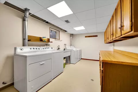 Other - 901 E Ardyce Ln, Mount Prospect, IL 60056 photo 11 of 23