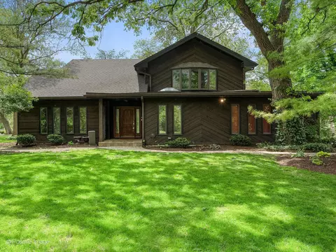 28 W051 Timber Ln, West Chicago, IL 60185