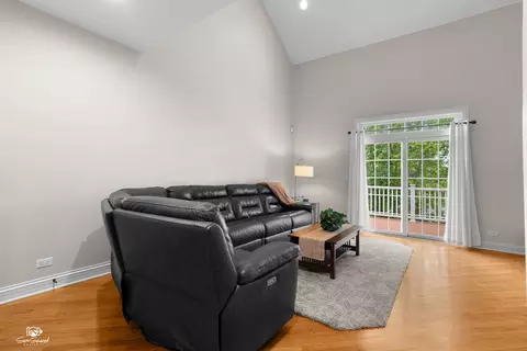 2508 Reflections Dr, Crest Hill, IL 60403 photo 6