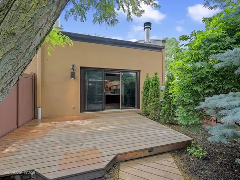Exterior - 241 E Burlington St #A, Riverside, IL 60546 photo 3 of 3