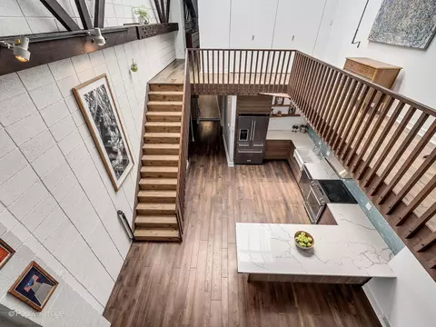 Entry Way - 241 E Burlington St #A, Riverside, IL 60546 photo 6 of 6