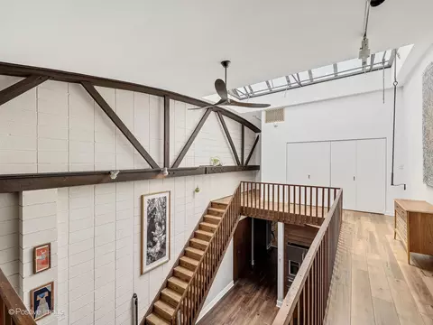 Entry Way - 241 E Burlington St #A, Riverside, IL 60546 photo 5 of 6