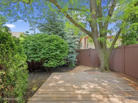 Exterior - 241 E Burlington St #A, Riverside, IL 60546 photo 2 of 3