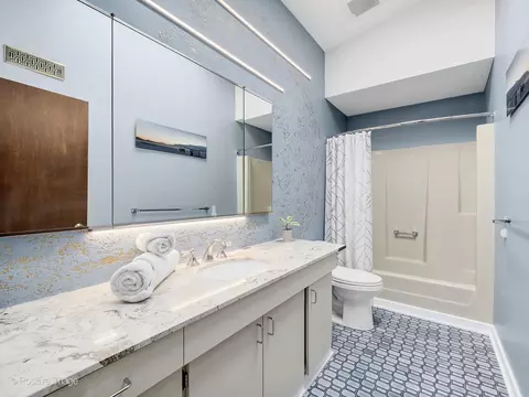 Bath - 241 E Burlington St #A, Riverside, IL 60546 photo 2 of 2