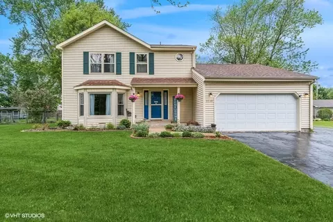 3830 N Cedar Ave, Beach Park, IL 60099