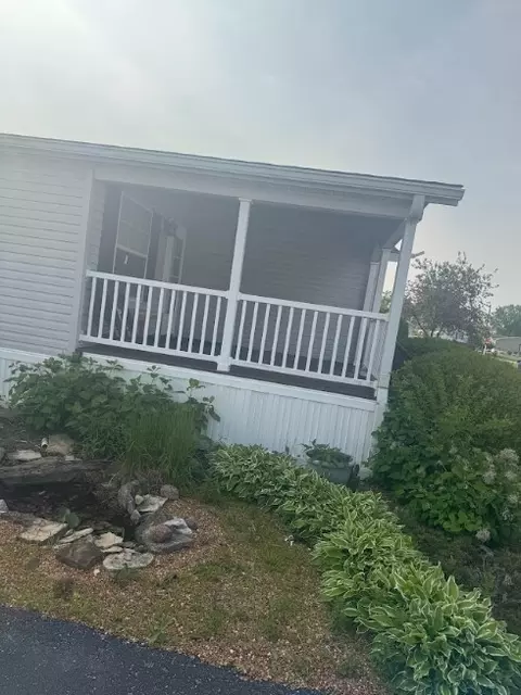 24 Cynthia Ln, Beecher, IL 60401 photo 3