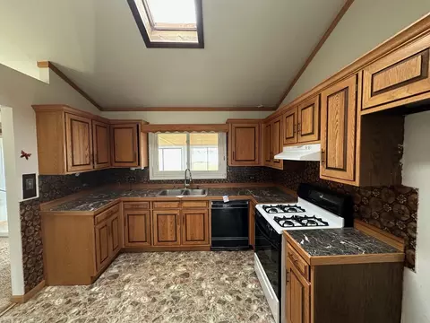 Kitchen - 1723 E Grand Ave, Lindenhurst, IL 60046 photo 1 of 1