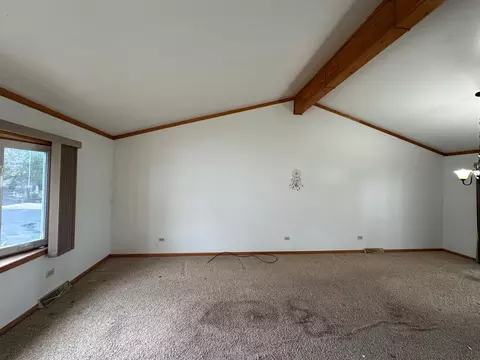 Living - 1723 E Grand Ave, Lindenhurst, IL 60046 photo 4 of 4