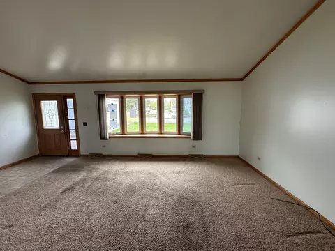 Living - 1723 E Grand Ave, Lindenhurst, IL 60046 photo 1 of 4