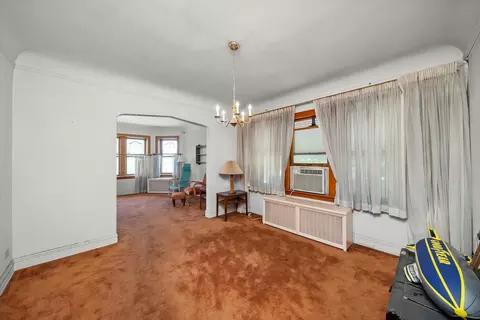 Living - 7857 45th Pl, Lyons, IL 60534 photo 4 of 5