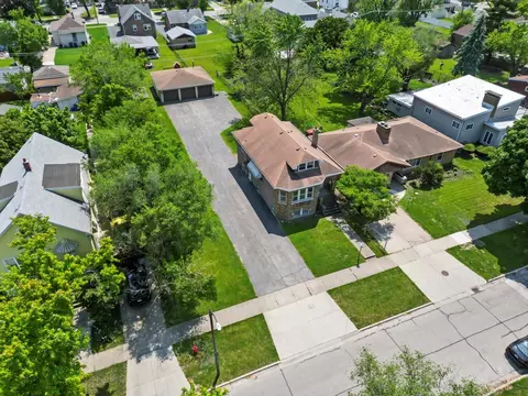 View/Area - 7857 45th Pl, Lyons, IL 60534 photo 2 of 4