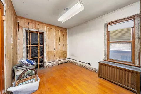 Bedroom - 7857 45th Pl, Lyons, IL 60534 photo 3 of 3
