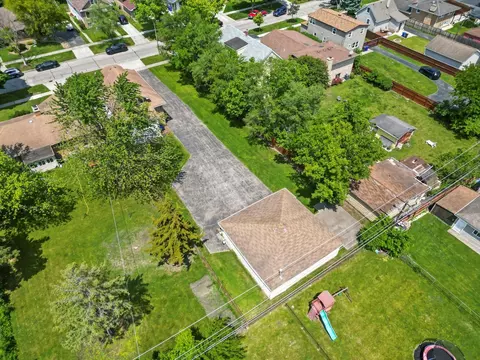View/Area - 7857 45th Pl, Lyons, IL 60534 photo 4 of 4