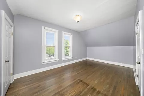 30 Lynch St, Elgin, IL 60123 photo 13