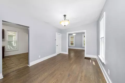 30 Lynch St, Elgin, IL 60123 photo 7