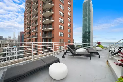 40 E 9th St #1807, Chicago, IL 60605 photo 52