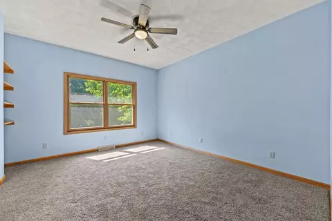 Bedroom - 12830 Beloit Rd, Caledonia, IL 61011 photo 2 of 7