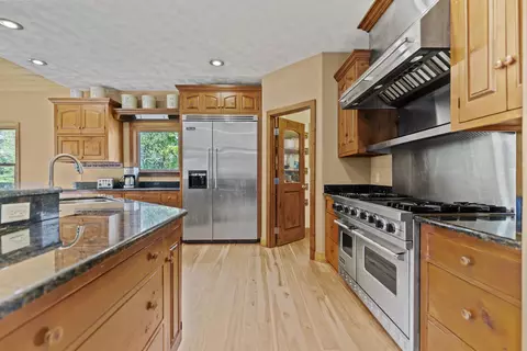 Kitchen - 12830 Beloit Rd, Caledonia, IL 61011 photo 3 of 4
